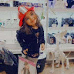 Meet your Posher, Jamil